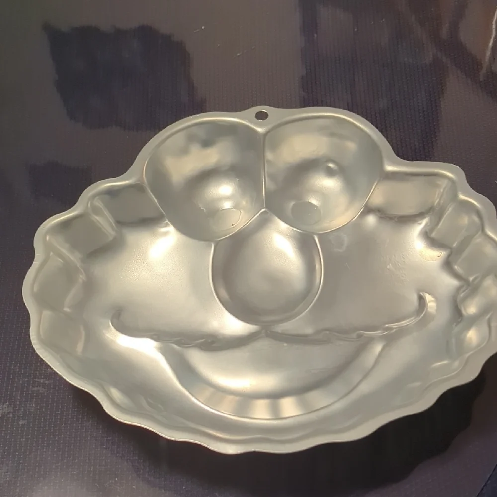 Wilton Elmo Character Cake Pan